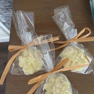 Yellow or pink flower hand soaps Set of 3